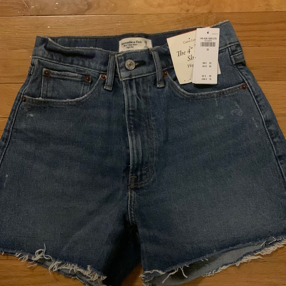 Abercrombie high rise mom shorts nwt